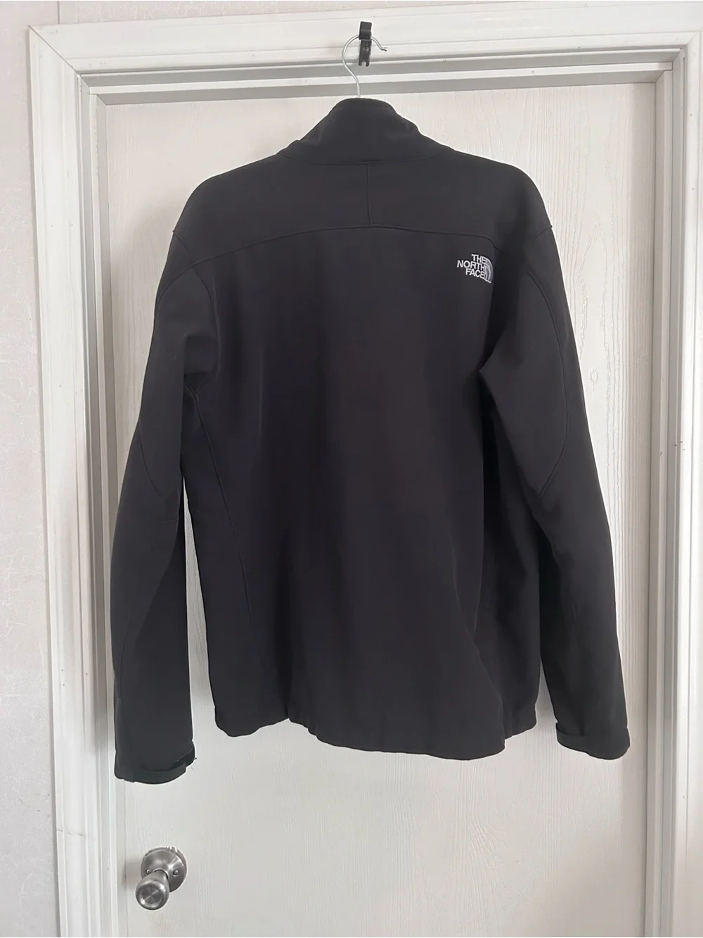 The North Face | Men’s Black Softshell Jacket | Size Large